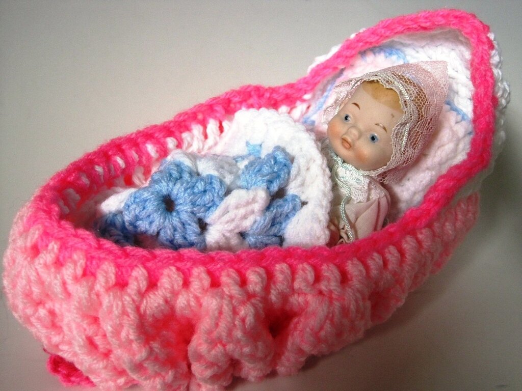 crochet cradle purse